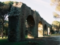 Arches de l'aqueduc romain